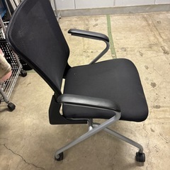 ¥0/09/オフィスチェア/椅子/肘掛け付き/キャスター付き/ブラックの画像