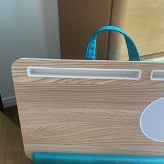 膝上テーブル　の画像