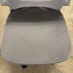 ¥0/09/オフィスチェア/肘掛け付き/椅子/グレーの画像