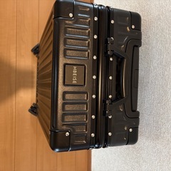 スーツケース　機内持ち込みOK
の画像