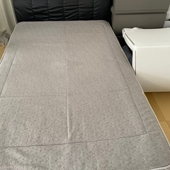 【1/11（日）お譲り決まりました】セミダブルベッド　マットレス&フレームの画像