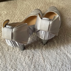 【ほぼ新品】パンプスの画像