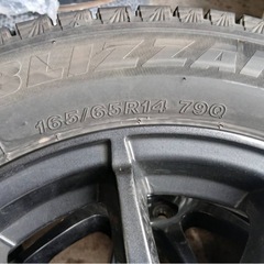 165/65R14 22年製スタッドレス　ブリヂストンVRX3 ホイール付き4本セットの画像