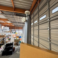 突っ張り間仕切りパーテーションの画像