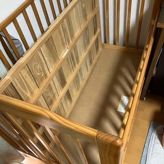 カトージ　ベビーベッドの画像