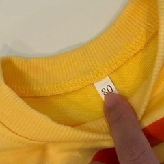 ベビー服　Tシャツ　80 長袖 2枚セット　男の子　イエロー　カーキ　トップスの画像