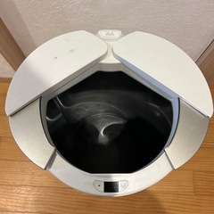 ZitA 自動開閉　ゴミ箱の画像