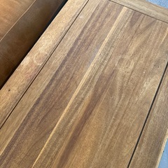 リビングテーブルの画像