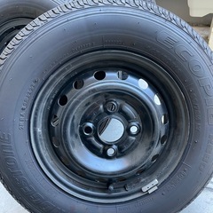 軽バンタイヤホイールキャップ4本の画像