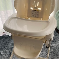 コンビ COMBI 電動 オートスイミング ルシエス AT ハイローチェア
の画像