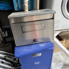 郵便ポストの画像