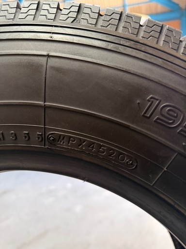 スタッドレスタイヤ4本Toyo DELVEX934