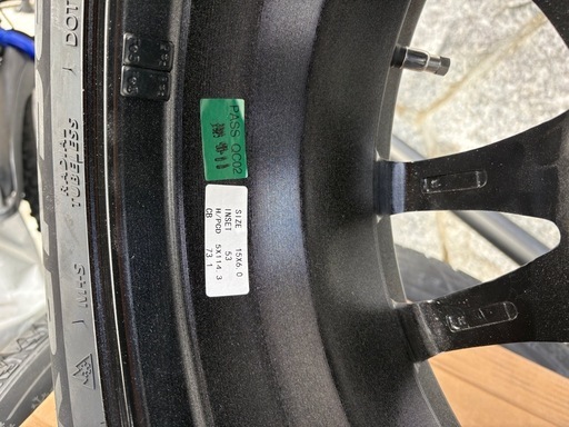 再値下げ！15インチホイール付きスノータイヤ新品