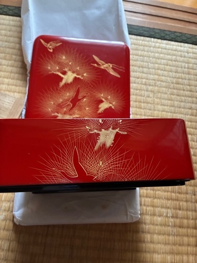 【受け渡し者が決まりました】?輪島塗　重箱　重台付き
