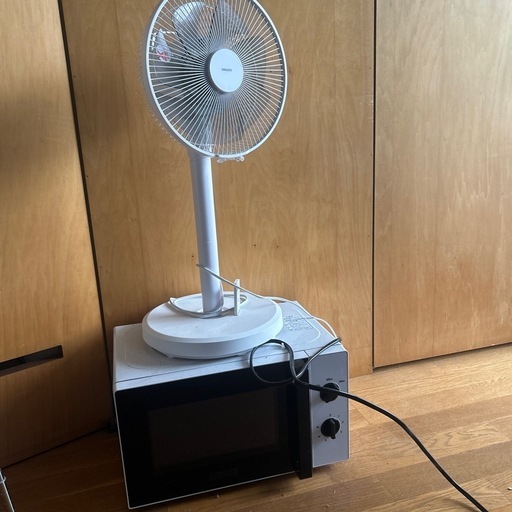 無料】扇風機と電子レンジ (はせ) 千葉の家電の中古あげます・譲ります