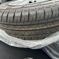 【新品】日産キャラバン純正ホイールタイヤ4本の画像