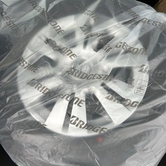 【新品】日産キャラバン純正ホイールタイヤ4本の画像