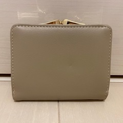 ❣️無料❣️CLASSIC & MODERN 三つ折り財布の画像