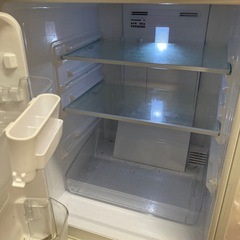 SHARP 冷蔵庫の画像