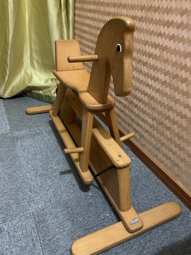 木製ロッキングホース　木馬