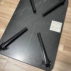 折りたたみ机の画像