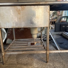 業務用ステンレス作業台（シンク付き）中古の画像