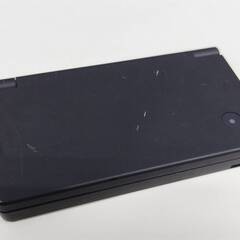 ニンテンドーDSi 本体 (TWL-001)の画像