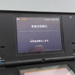 ニンテンドーDSi 本体 (TWL-001)の画像