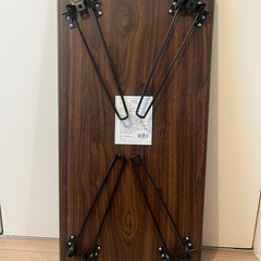 折りたたみ机の画像