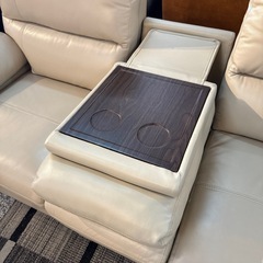 両側電動リクライニングソファの画像