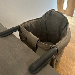 【美品】アカチャンホンポ　テーブルチェアの画像