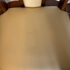 ダイニングテーブル、イスの画像