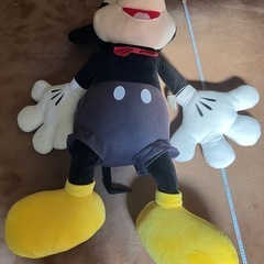 ミッキーマウスデカぬいぐるみ
の画像