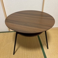 美品　カフェテーブル
の画像