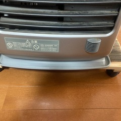 シャープ製ファンヒーターの画像