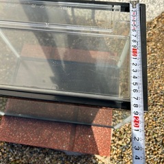 水槽二つと網の画像