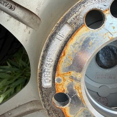 215/70/16スタッドレスタイヤの画像