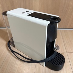 ネスプレッソ カプセル式コーヒーメーカー エッセンサ ミニ ピュアホワイトの画像
