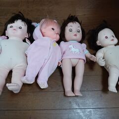 おもちゃ　大量の画像