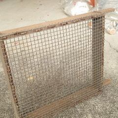 園芸用品か？実験器具か？『😆こんなのが欲しかった✨❗』木枠ふるい  😄詳細は本文にの画像