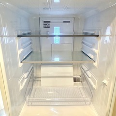 SHARP冷蔵庫の画像