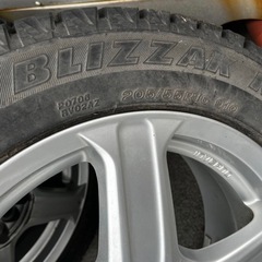 BRIDGESTONE　スタッドレスタイヤ 16インチ 4本セットの画像