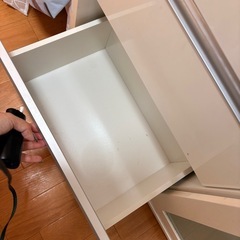 ‼️急募‼️食器棚 本日引き取ってくれるかた無料です‼️の画像