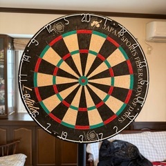 ハードダーツセット　(ボード＋ダーツ＋スタンド)の画像