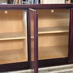 キャビネット　扉付き　180.72.45の画像