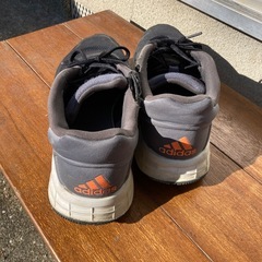 adidas スニーカー　ランシューの画像