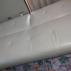 ソファーベッドの画像