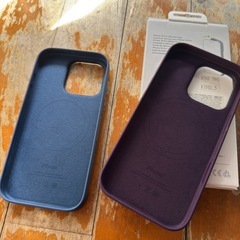 ほぼ新品 2つセット Apple純正 シリコンケース iPhone16Proの画像