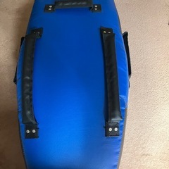 ボディメーカー少し大きめのミットの画像