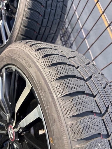 215 50R 17  ホイール付きスタッドレス　リーフニスモ
